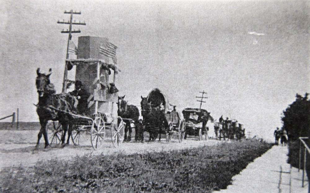 Early 1900s Fillmore Parade